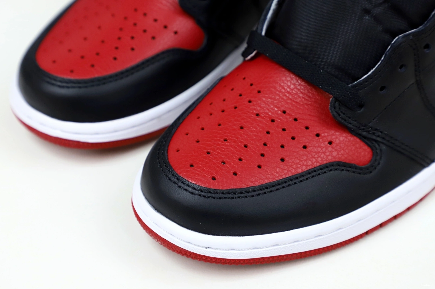JORDAN AIR HIGH 1 'BRED' RETRO OG 0717